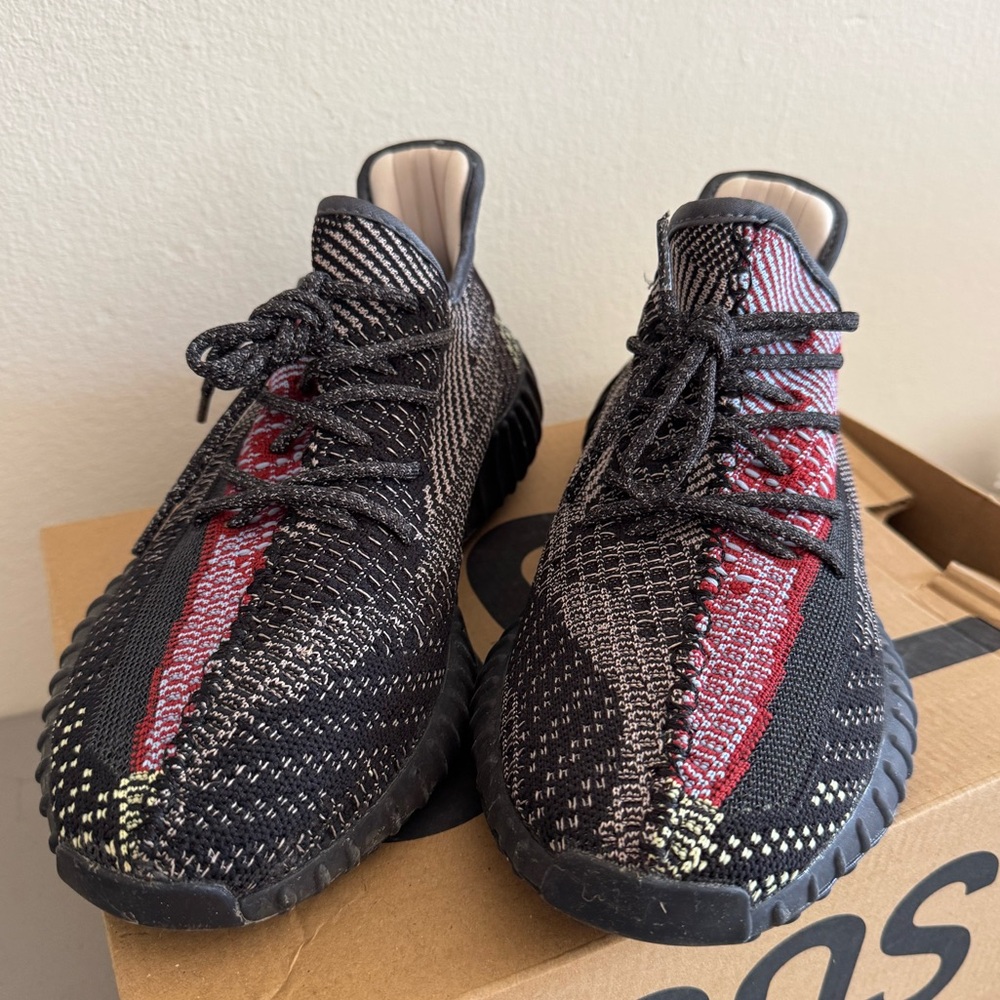 Yeezy Boost V2 Sneakers